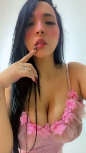 Pure temptation... do you dare to see more? 😈 💋 od Eva_Grace_  3 snímek