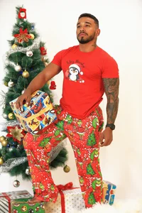 bruno_miller_ kullanıcısının Christmas Temptation 2025 🎄 🎁 ❄️ albümü -  9 fotoğraf