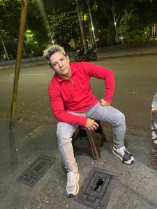 curvobig Public Poză 2