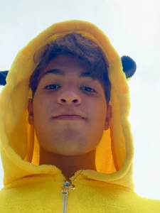A great fixed gaze for you 👀👀 od Naim_TheKing  2 snímek