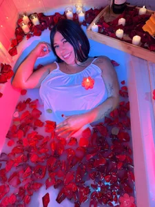 Want an unforgettable date? 💌💋 de KendalMilleer Foto 4