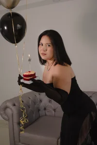 zoes_milee Happy birthday to me🎂🌹 圖片 4