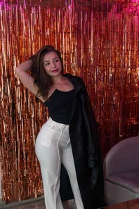 2️⃣0️⃣2️⃣6️⃣🌟💋❣️ de _isaabellaa  3 photos