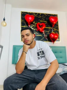 Trevor_Ash Every good boy needs a dark king to guide him  6. fénykép