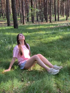 MacyFelver Will you join me in the forest Pic 5