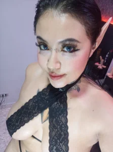 Just me ❤️❤️ od Aurelia_Walker  2 snímek