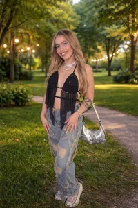 Anna25w Public Gambar 6