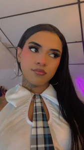 me od Sofia_waltonx  2 snímek