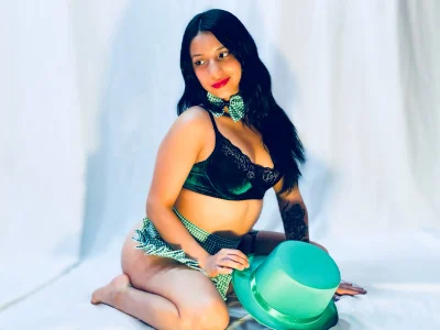 ChloeRosey Happy St. Patrick's Day 💚🍀 Immagine 