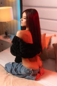 CoralJohnees Sensual and sexy 🙈 Pic