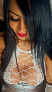 missbratzboobs morbid white for you Foto 2