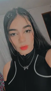 Antonella_ro Hola Pic 4