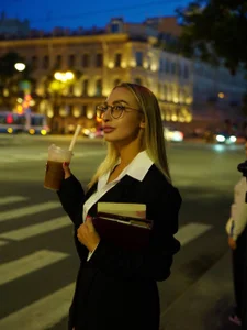 Bunny_Butt_ The Busy Lady Photoshot Pic 6