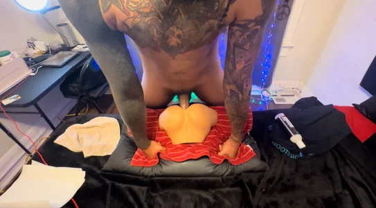 WyattBBC Public  3টি ছবি