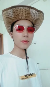 xhqds Public Poză 3