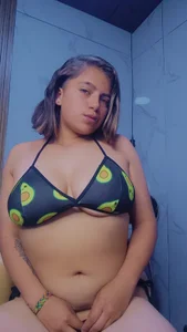 Kitten_Cam "Your skin is the territory I long to explore with my lips." ✨ Εικόνα 4