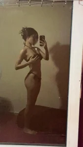 D__777eyPublic图片