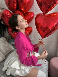 I wish everyone love💘💋💖🍰 de AliceBrayan  4 photos