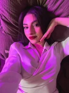 LunarLori Public Billede