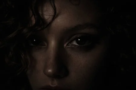 LilyannRosse The secret behind the scenes Pic 3