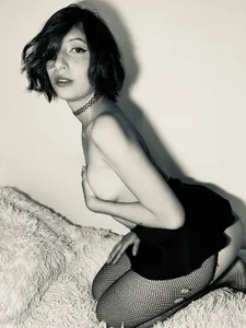 hellooooo od _Issaandneron_  4 snímek