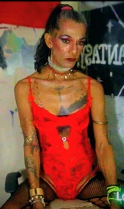 Lobaveterana_sex Ladywolf in red Immagine  3