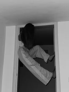 LullyFox Home vibe 🤍 Pic 5