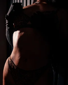 Ary_thompson__ Sensualidad🤎🤎 Pic