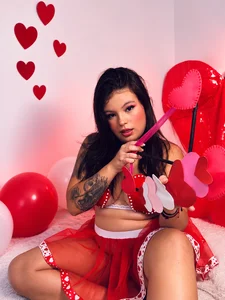 ladycharlottex LOVE AND FRIEND Pic 4