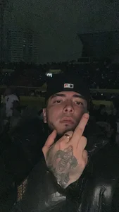 Nero_VanHelsing Public Pic 3