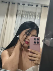 LeilaScott Kiss for You Poză