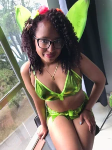 69_artemisa a fairy in your window🪟🧚‍♀️ Pic 3