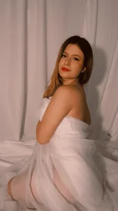 Emmaa_Blonde 🤍 Behind the Veil Pic