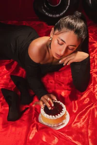 Velvet_GG Remember that my birthday is August 12, your favorite queen awaits you with energy♥ Billede 2