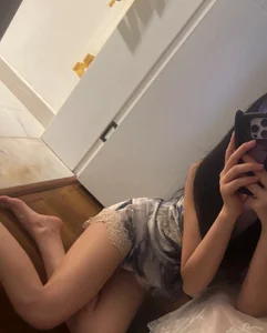 yannizi Public Pic 2