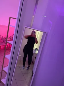 Public de baby_rae  4 Imagens