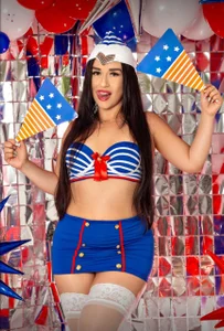 KendraaFoxs 4 july happy for you Pic 3