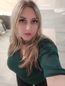 Midnight-Doll Public Pic 5