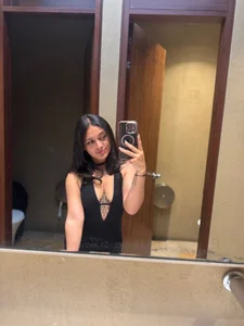 in the mirrow od Ayla_Han  3 snímek