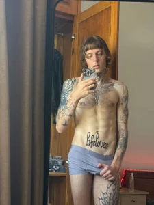 v1ctorwayne ꉂ(˵˃ ᗜ ˂˵) henlo gays รูป  2