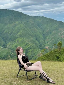 Beautiful_Ly Public Hình 3