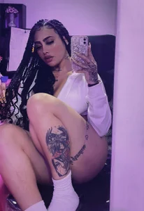 nikky_latin A casual day but always Beautiful and sexy 😈😋 Hình 3