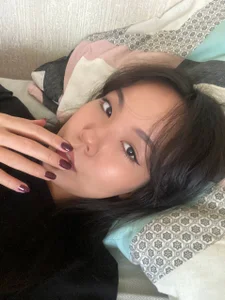 FreedaKulow thinking of you👉👈  5টি ছবি