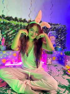 AbbyWathson 🐰🥚EASTER DAY Pic 5