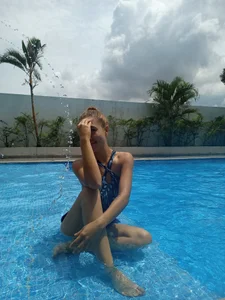 Anny_lopezzzz a little bit of me Pic 3