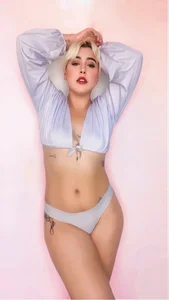 Dakota_Bailey White 🤍 사진 3