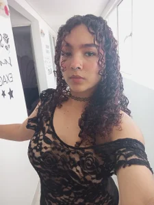 CoralineRed ME Pic 3