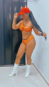 riri_brunnete ✩Highlights FREE ✩ Pic 2