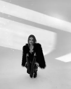 Public od AngeleRevelez  6 snímek