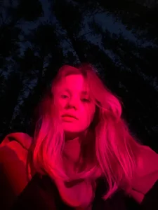 ANNABELLE_LUのPublicの枚の写真